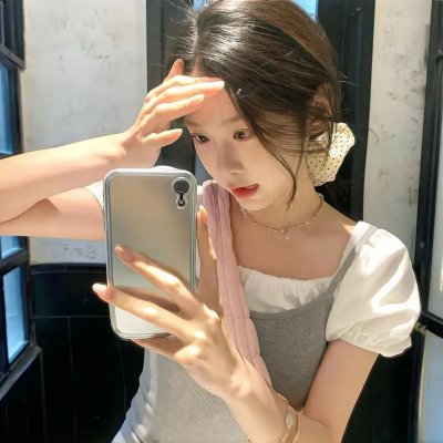 月之花园 高清封面
